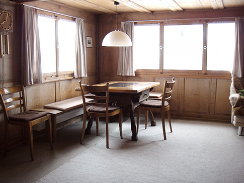 Wohnzimmer Casa Cadruvi Wohnzimmer Ferienhaus Casa Cadruvi Giraniga Obersaxen Graubünden