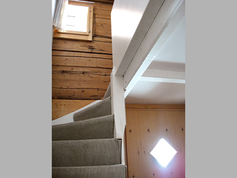 Gang Treppe Casa Cadruvi Gang Treppe Ferienhaus Casa Cadruvi Giraniga Obersaxen Graubünden